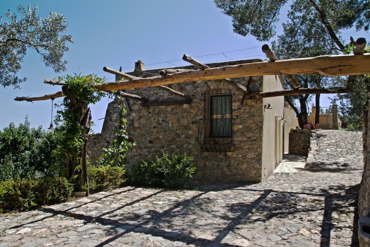 Casa Vacanze A Lea L'Ua Finale Ligure Bagian luar foto